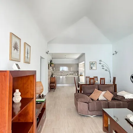 Casa Costa Bella * קוסטה טגוויסה