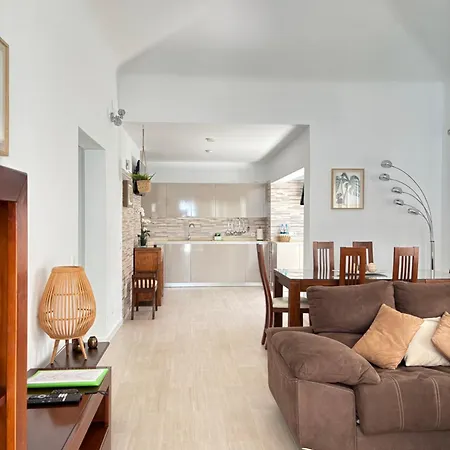 בית נופש Casa Costa Bella *